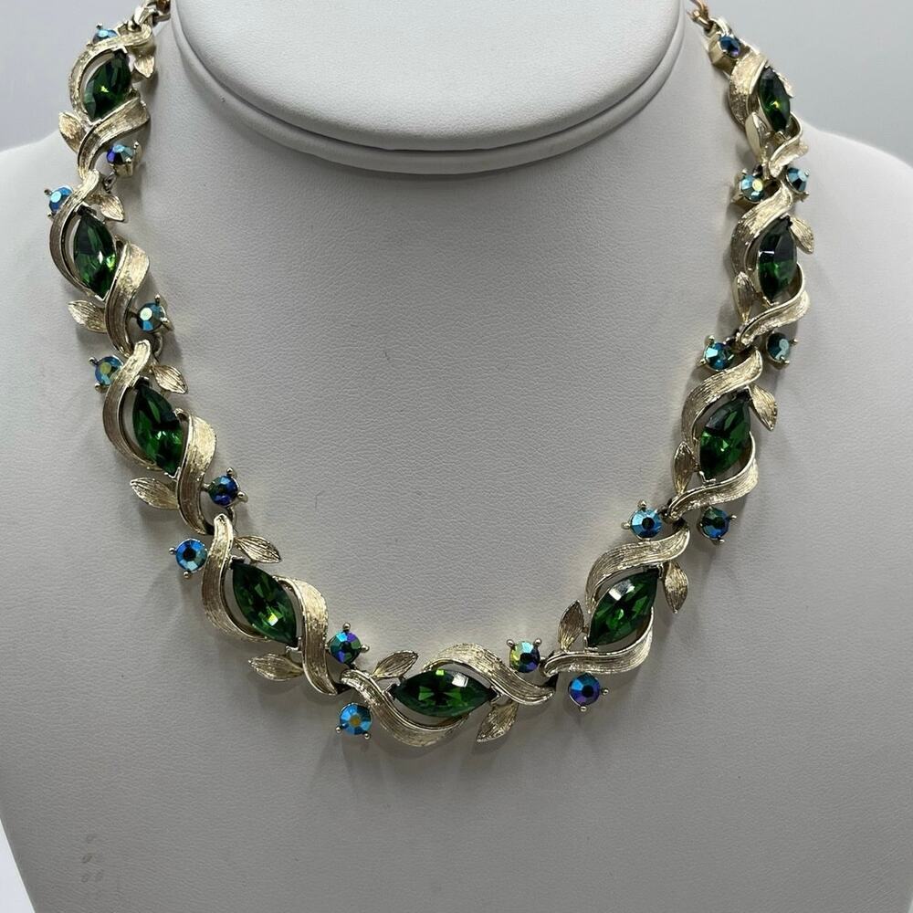 Lisner Vintage Choker Gold Tone Green Blue Aurora Borealis  Rhinestones Necklace
